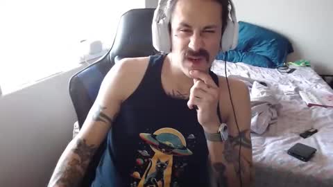 Snapshot of adoraso18 chatting on 09/11/25, 09:04 adoraso18 online show from 09/11/25, 09:04