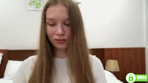 Lia  online show from 04/15/26, 05:58