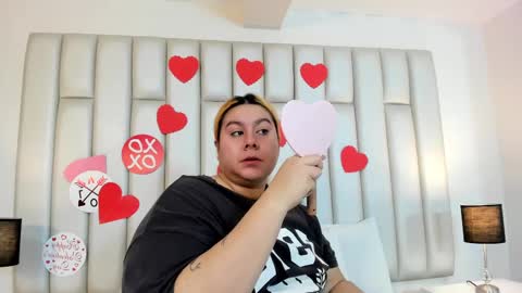 ANDREA PEREZ online show from 02/13/25, 11:50