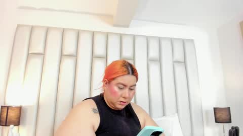 ANDREA PEREZ online show from 10/09/25, 11:41