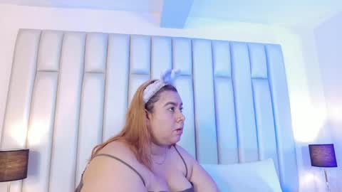 ANDREA PEREZ online show from 04/28/26, 01:27