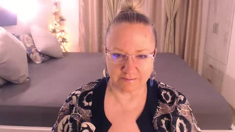 Cryna online show from 03/03/25, 04:36