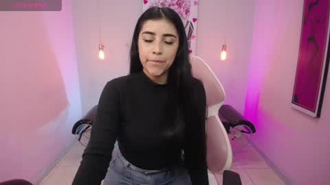 Adri  online show from 04/17/26, 11:57