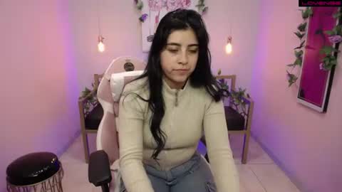 Snapshot of adri_gomez_1 chatting on 07/09/26, 01:04 Adri online show from 07/09/26, 01:04