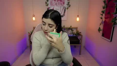 Snapshot of adri_gomez_1 chatting on 07/15/26, 11:48 Adri online show from 07/15/26, 11:48