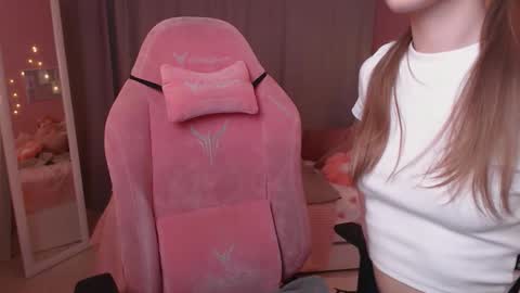 Eva online show from 01/14/26, 07:36