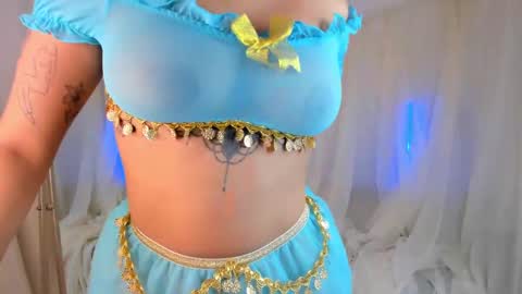 Snapshot of adria_ross chatting on 03/09/25, 12:42 Adriana online show from 03/09/25, 12:42