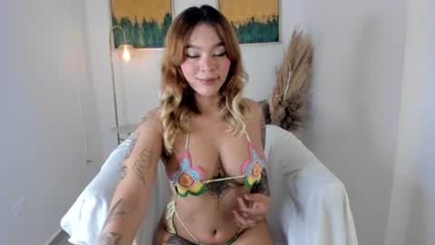 Snapshot of adria_ross chatting on 07/15/26, 12:21 Adriana online show from 07/15/26, 12:21