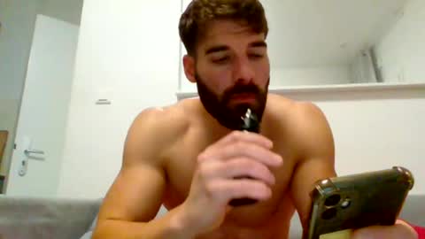 Snapshot of adrian1991_1991 chatting on 10/28/25, 09:28 adrian1991_1991 online show from 10/28/25, 09:28