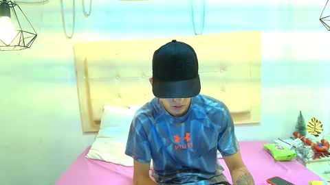 adrian_aa_21 online show from 03/19/26, 05:33