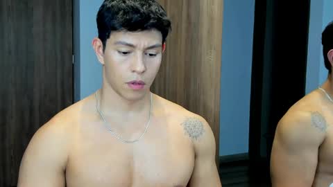 Adrian del Mar online show from 05/02/26, 01:54