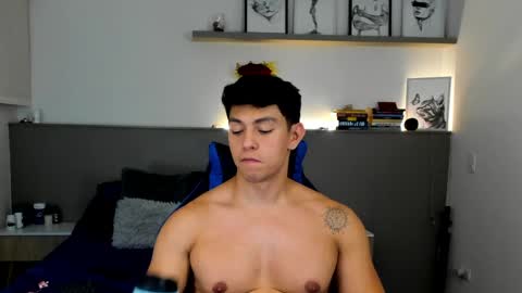 Adrian del Mar online show from 05/20/26, 01:56