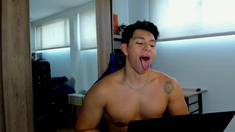 Adrian del Mar online show from 05/24/26, 09:31