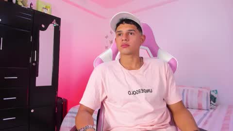 ADRIAN online show from 02/04/26, 06:25