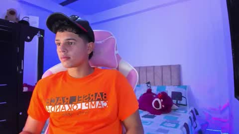 ADRIAN online show from 03/25/26, 07:09