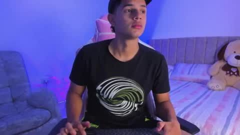 ADRIAN online show from 04/18/26, 01:42