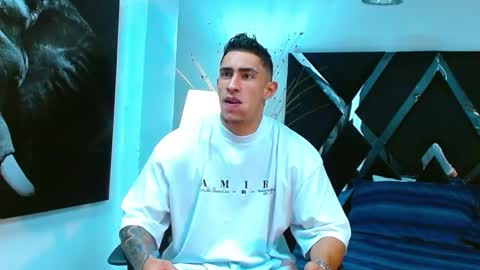 Snapshot of adrian_rae chatting on 03/05/25, 11:38 online show from 03/05/25, 11:38