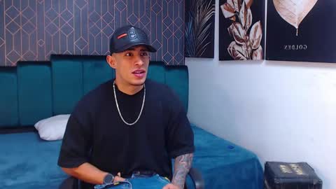 Snapshot of adrian_rae chatting on 03/07/25, 11:40 online show from 03/07/25, 11:40