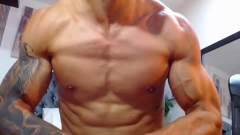 Snapshot of adrian_rae chatting on 10/02/25, 06:37 online show from 10/02/25, 06:37