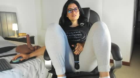 Adriana online show from 04/11/26, 07:45