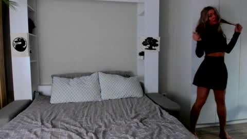 Snapshot of adriana_coy_ chatting on 01/22/25, 09:13 Adriana online show from 01/22/25, 09:13