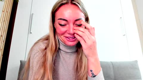 Adriana online show from 01/25/25, 06:02