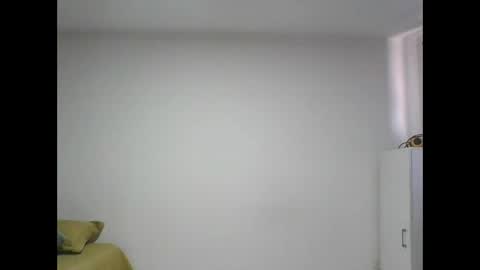 adrianagogo18 online show from 10/26/25, 03:29