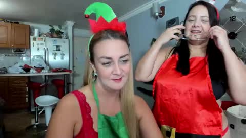 Adriana Paredes  online show from 11/15/25, 02:09