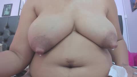 adriana online show from 11/07/25, 03:56