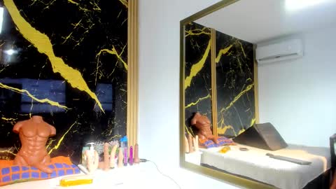 Snapshot of adrianavegga chatting on 02/20/26, 03:25 Adriana online show from 02/20/26, 03:25