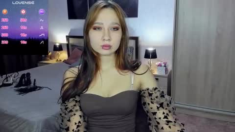 Snapshot of adrianfay chatting on 10/14/25, 11:44 AdrianFay online show from 10/14/25, 11:44