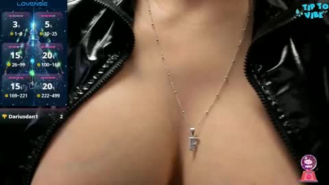 adriannalyly online show from 12/04/24, 04:16