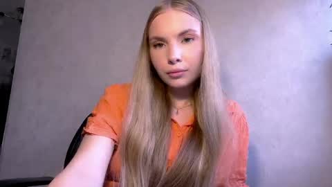 Snapshot of adriannemuldowney chatting on 05/20/26, 03:07 Caroline online show from 05/20/26, 03:07