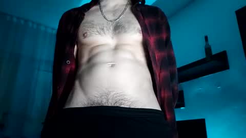 Snapshot of adrianohunt chatting on 01/16/25, 07:41 Adriano online show from 01/16/25, 07:41