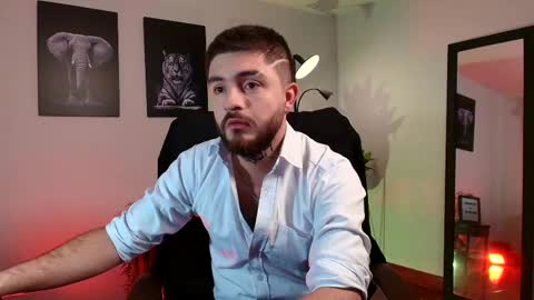 Snapshot of adrianwilliams_ chatting on 02/14/25, 12:09 Adrian Williams online show from 02/14/25, 12:09