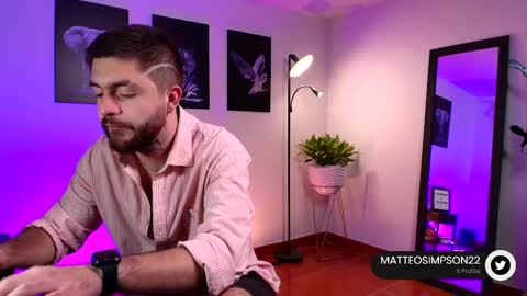 Snapshot of adrianwilliams_ chatting on 02/18/25, 03:42 Adrian Williams online show from 02/18/25, 03:42