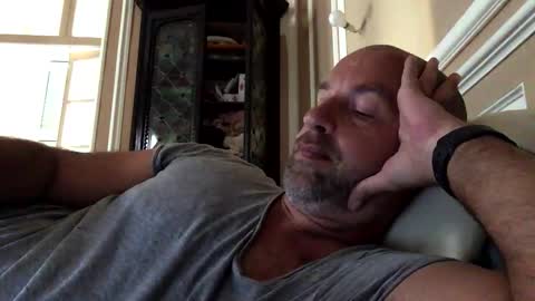 adrienfromparis online show from 10/24/25, 11:06