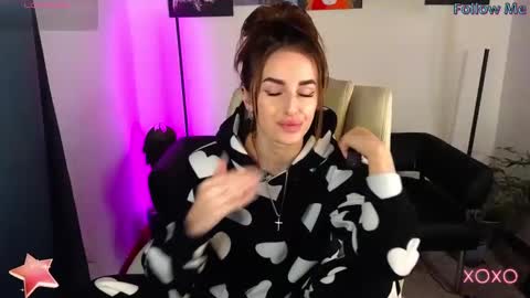 Adriana online show from 03/11/25, 04:51