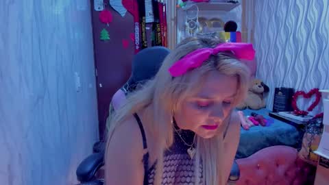 Snapshot of adriiana_fox_ chatting on 02/03/26, 06:02 adriiana_fox_ online show from 02/03/26, 06:02