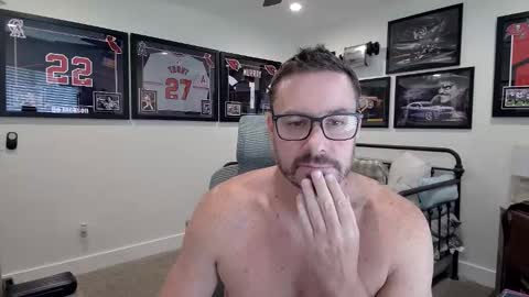 adventrs_fun online show from 05/06/26, 04:01