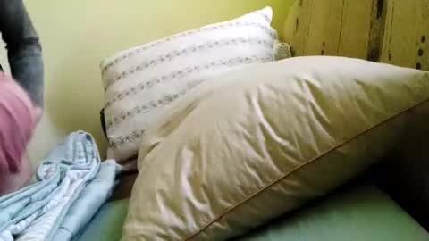 adventure85d4 online show from 11/08/25, 09:09