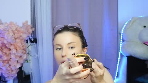 Aelia online show from 03/24/26, 06:24