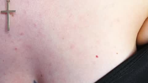 Aelia online show from 04/10/26, 05:28