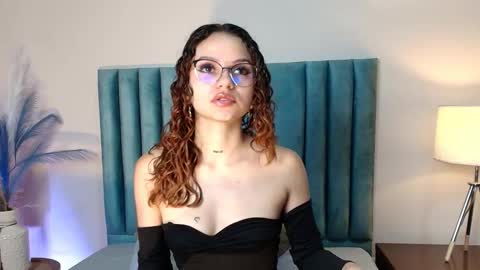 aelinduvalier online show from 10/09/25, 07:01