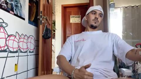 Luci online show from 11/11/25, 07:14