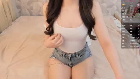 Emi online show from 02/11/26, 04:06