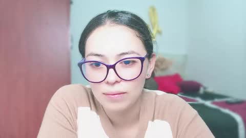 lia online show from 06/09/26, 06:03