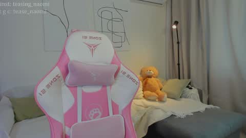 Naomi My instagram account - teasing naomi online show from 04/05/26, 01:03