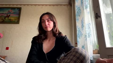 Snapshot of aevra chatting on 05/26/26, 05:31 vegans taste better online show from 05/26/26, 05:31