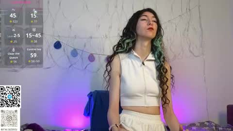 Snapshot of afina_blessyou chatting on 05/23/26, 01:22 Afina online show from 05/23/26, 01:22